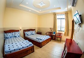 Hotel Van Xuan 79