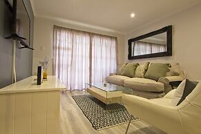 Modern Seaview Apartment