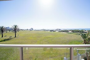 Modern Seaview Apartment