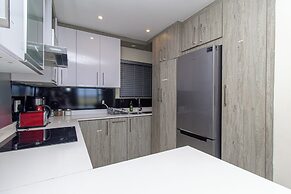 Modern Seaview Apartment