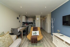 Modern Seaview Apartment