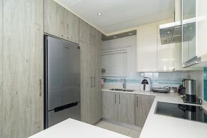 Modern Seaview Apartment