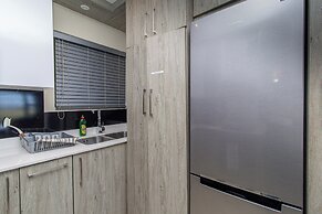 Modern Seaview Apartment