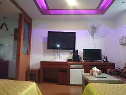 Golden Bee Motel