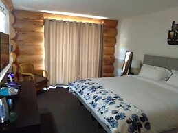 Cariboo Log Guest House