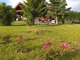 Cariboo Log Guest House