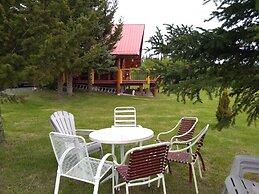 Cariboo Log Guest House