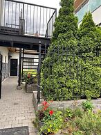 Dragon Gate Inn