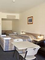 Pioneer Motel