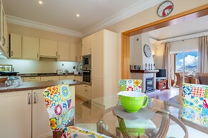 Scenic Apartment - Palheiro Village