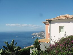 Scenic Apartment - Palheiro Village