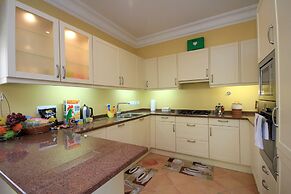 Scenic Apartment - Palheiro Village