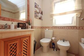 Scenic Apartment - Palheiro Village