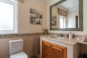 Scenic Apartment - Palheiro Village