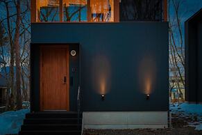 Black Crane Chalet