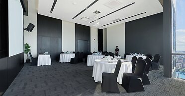 Luxcity Hotel & Apartment