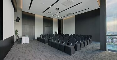 Luxcity Hotel & Apartment