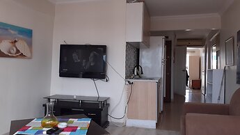 Suite 79