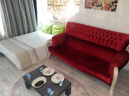 Suite 79