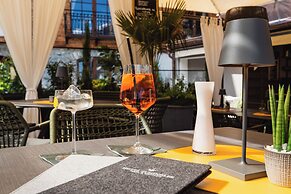 Schindler Hotel