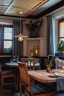 Schindler Hotel