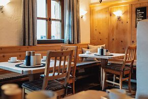 Schindler Hotel