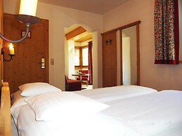 Schindler Hotel