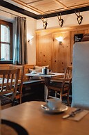 Schindler Hotel