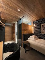 Schindler Hotel