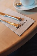 Schindler Hotel