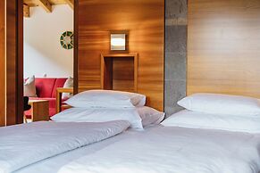 Schindler Hotel