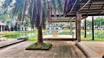 Bang Saray - Lake & Pool Views