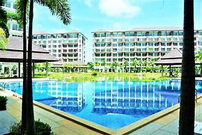 Bang Saray - Lake & Pool Views