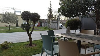 Apartments Aerodrom