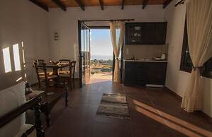 Traditional Apartments Madares