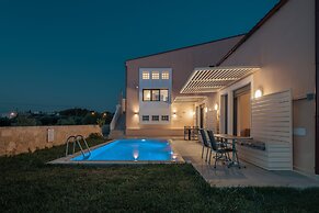 Marina's Villas