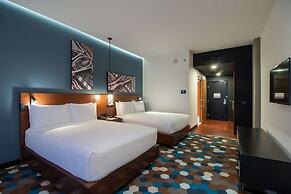 DoubleTree by Hilton Celaya
