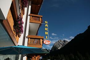 Garnì Eden
