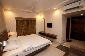 Usha Ascot