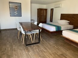 Playa Esperanza Resort