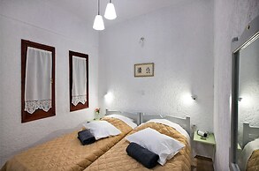 New Aurora Apts Studios