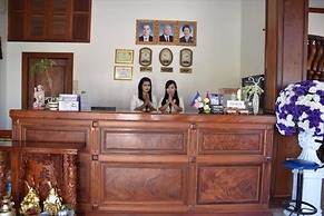 Vanne Hotel