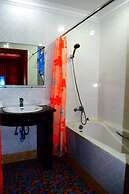 Vanne Hotel