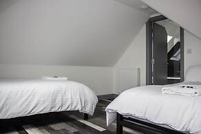 Crofts Hotel