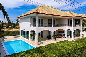 Modern 4 Bedrooms Pool Villa - VY