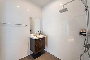 Modern 4 Bedrooms Pool Villa - VY