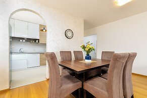 Apart hotel Katunjanin