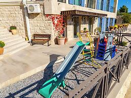 Apart hotel Katunjanin
