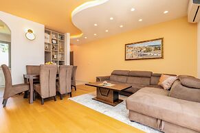Apart hotel Katunjanin