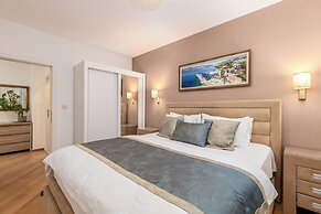 Apart hotel Katunjanin